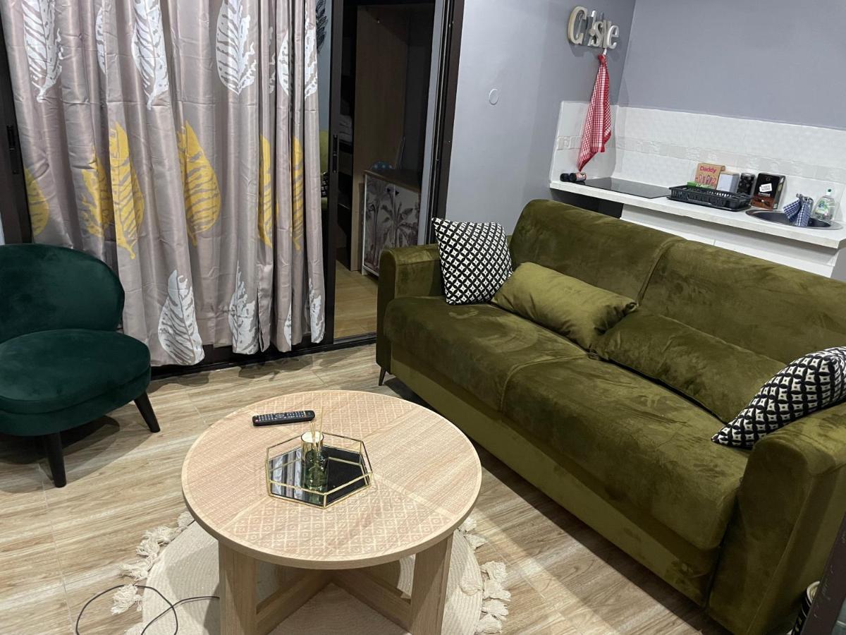 Pelaka Confort Pamandzi Exterior foto